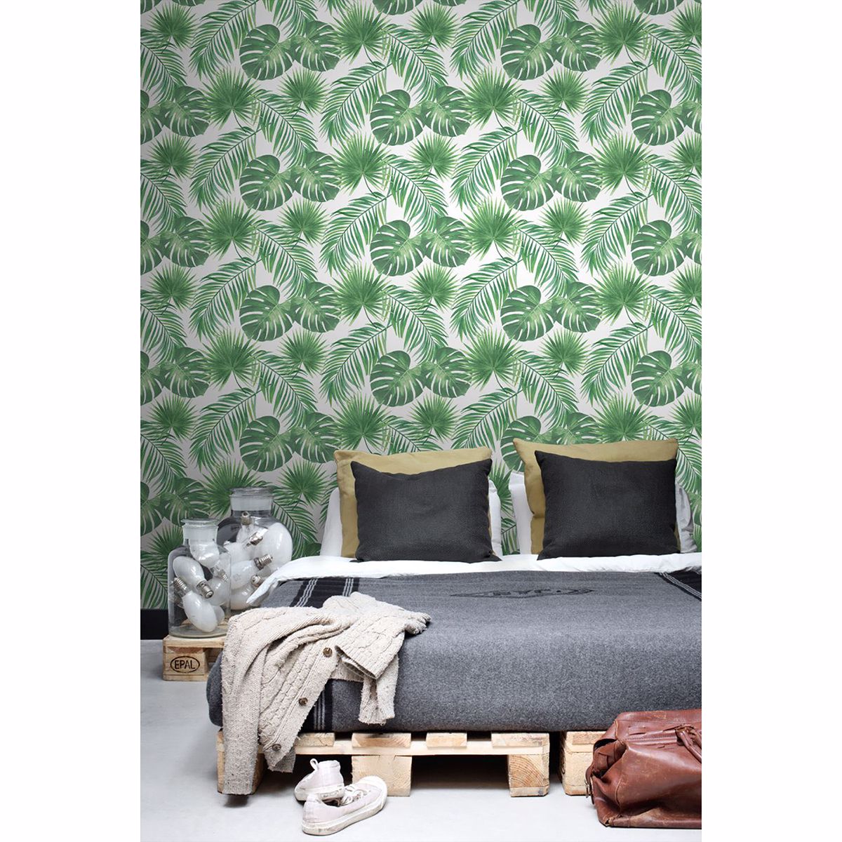 DD139013 - Patti Light Green Leaves Wallpaper - by ESTA Home