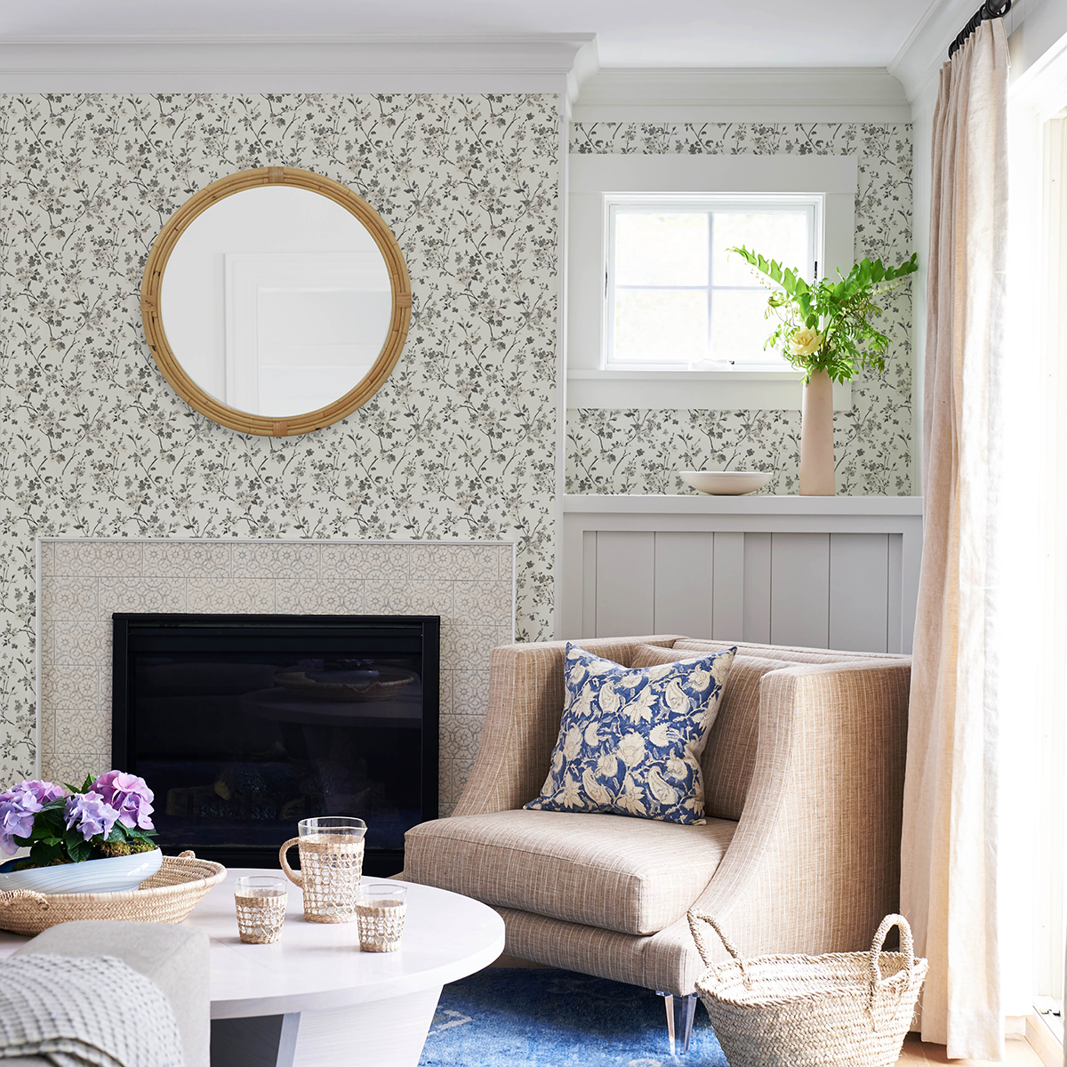 312210920 Glinda Black Floral Trail Wallpaper by Chesapeake