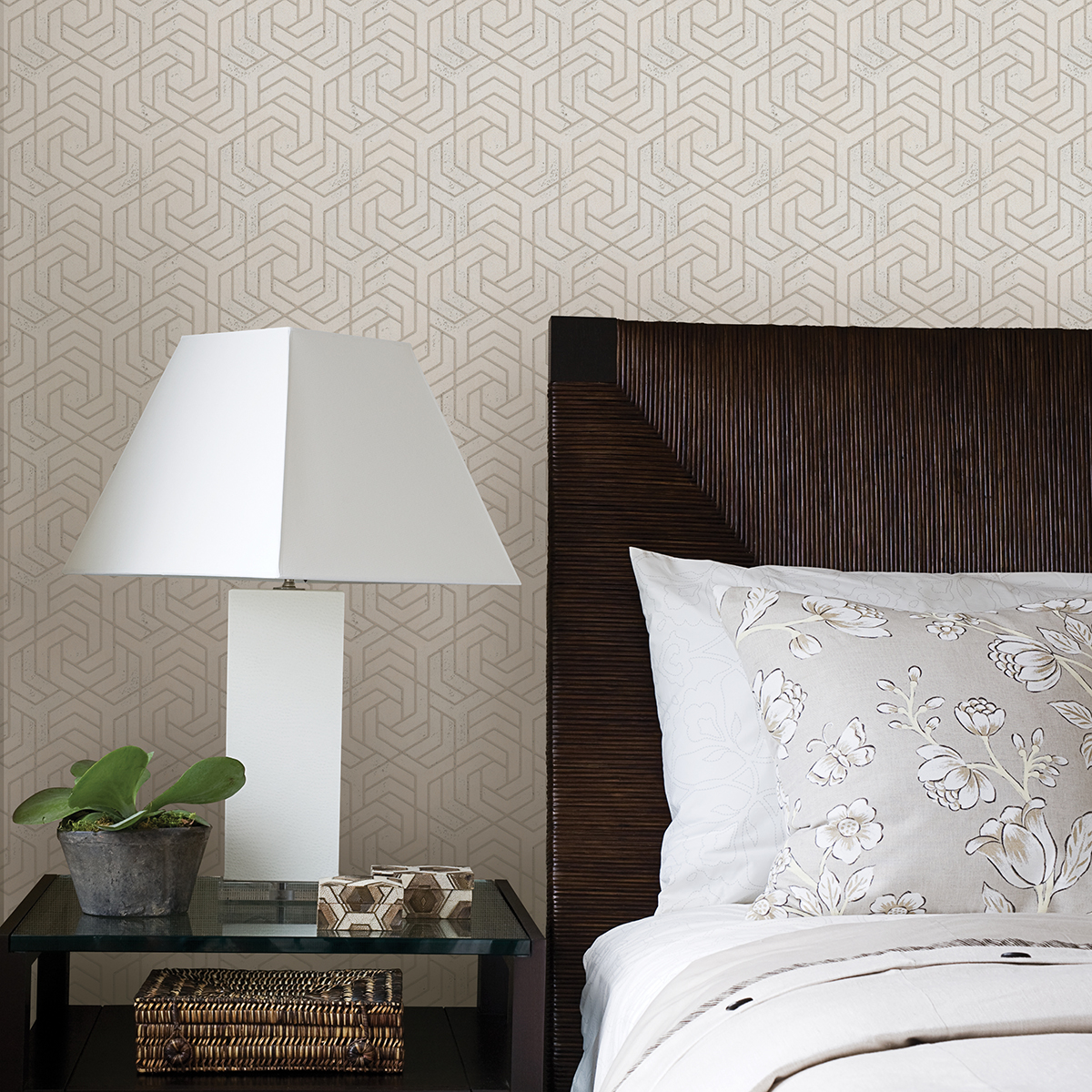 4035-32608 - Tama Champagne Geometric Wallpaper - By Advantage