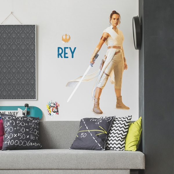 Picture of Star Wars: The Rise of Skywalker Rey Giant Wall Decal